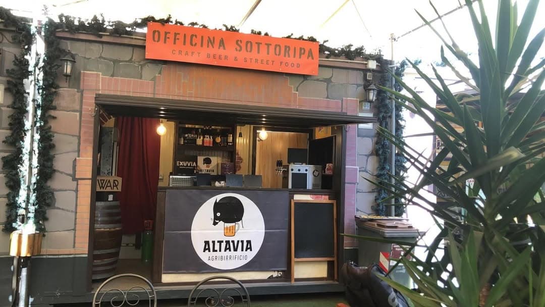 Ingresso di Officina Sottoripa